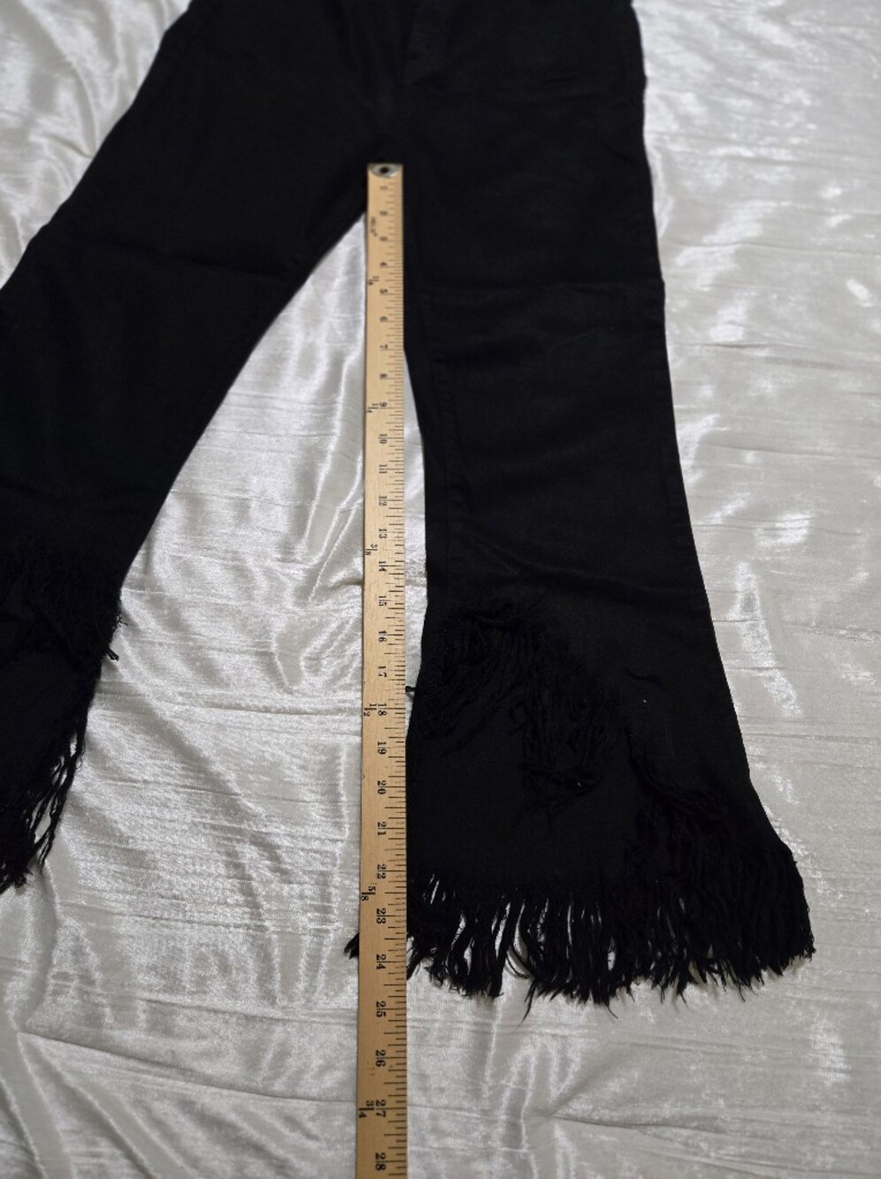 Cello Black Frayed-Hem Flared Cropped Jeans Size 13 EUC!! Worn once! - Picture 11 of 12